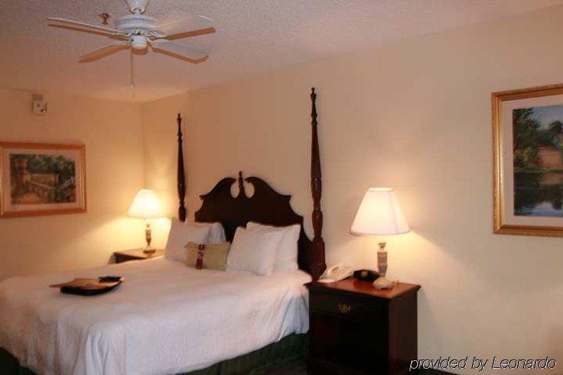 Hampton Inn Canton Δωμάτιο φωτογραφία